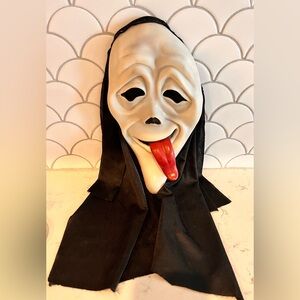 Vintage 90's Easter‎ Unlimited Scream Ghost Face "Wassup" Tongue Out Mask